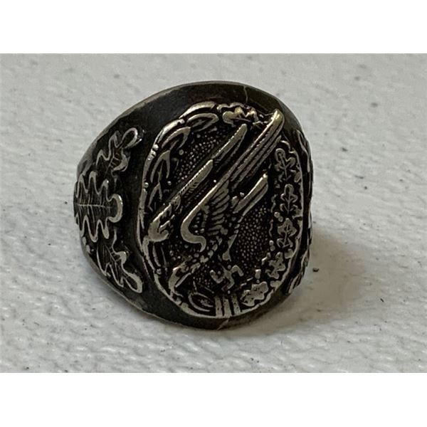 NAZI GERMANY LUFTWAFFE PARATROOPER SILVER RING WITH OAK LEAVES ENGRAVED