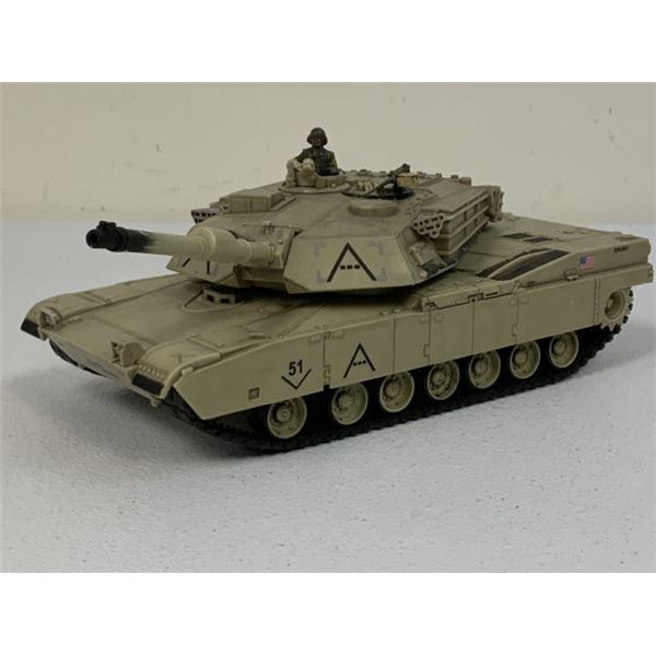 US M1A1 ABRAMS TANK MODEL 1st ARMORED DIVISION BAGHDAD 2003 1:32 DETAILED
