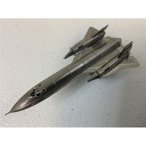 21st CENTURY SR-71 BLACK BIRD ALL METAL MODEL