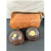 Image 2 : 4 Vintage Lawn Bowling Balls with Leather Carry Cases