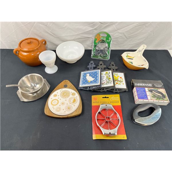 Assorted Kitchen Wares