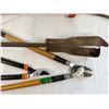 Image 2 : Assorted outdoor tools