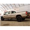 Image 25 : G1 --  2001 CHEVROLET SILVERADO 2500 HEAVY DUTY EXT CAB 4X4, Grey, 341955 KM