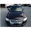 Image 8 : A4 --  2010 VW TOUAREG TDI DIESEL 4X4 , Black, 299052 KM - NO RESERVE