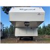 Image 8 : 0D --  2000 Vanguard Legend 5TH Wheel By Peak Manufacturing Inc., White, From The Tongue/Hitch To Th