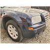 Image 52 : A6 --  2005 CHRYSLER 300 TOURING, Blue, 285545 KM  "NO RESERVE"