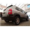 Image 25 : A12D --  2007 HYUNDAI TUCSON GL, Grey, 152,914 KMS