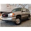 Image 2 : A9 --  2000 GMC YUKON 4X4, Grey, 397902 KM  "NO RESERVE"