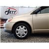 Image 31 : H4 --  2001 TOYOTA ECHO, Gold, 308559 KM