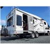Image 22 : 0F --  2009 Jazz By Thor 5th Wheel, White, From The Hitch To The Bumper Is  27.5' Apx