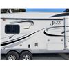Image 44 : 0F --  2009 Jazz By Thor 5th Wheel, White, From The Hitch To The Bumper Is  27.5' Apx