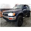 Image 6 : C6 --  1997 TOYOTA 4RUNNER SR5 4X4, Blue, 478168 KM