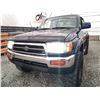 Image 7 : C6 --  1997 TOYOTA 4RUNNER SR5 4X4, Blue, 478168 KM