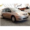 Image 8 : E2 --  2006 TOYOTA SIENNA CE, Brown, 207235 MILES