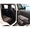 Image 79 : A7  --  2008 DODGE NITRO SLT 4X4, White, 325822 KM