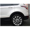Image 35 : C6C --  2017 FORD ESCAPE TITANIUM INTELLIGENT 4WD, White, 101730 KM