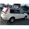 Image 13 : A11 --  2006 NISSAN X-TRAIL XE AWD, White, 273953 KM  "NO RESERVE"