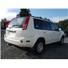 Image 14 : A11 --  2006 NISSAN X-TRAIL XE AWD, White, 273953 KM  "NO RESERVE"