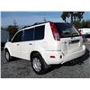 Image 20 : A11 --  2006 NISSAN X-TRAIL XE AWD, White, 273953 KM  "NO RESERVE"
