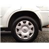 Image 27 : A11 --  2006 NISSAN X-TRAIL XE AWD, White, 273953 KM  "NO RESERVE"