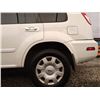 Image 28 : A11 --  2006 NISSAN X-TRAIL XE AWD, White, 273953 KM  "NO RESERVE"