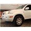 Image 34 : A11 --  2006 NISSAN X-TRAIL XE AWD, White, 273953 KM  "NO RESERVE"