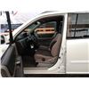 Image 78 : A11 --  2006 NISSAN X-TRAIL XE AWD, White, 273953 KM  "NO RESERVE"