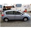 Image 11 : D2 --  2010 NISSAN VERSA S, Grey, 179529 KM