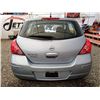 Image 16 : D2 --  2010 NISSAN VERSA S, Grey, 179529 KM