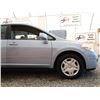 Image 37 : D2 --  2010 NISSAN VERSA S, Grey, 179529 KM