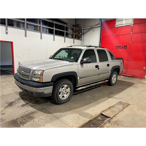 2004 CHEVROLET AVALANCHE