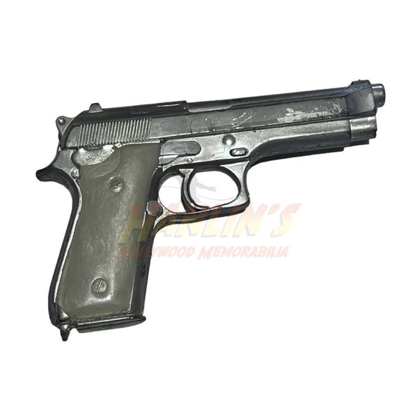 Supernatural (2005 - 2020) - Sam (Jared Padalecki) Signature Taurus PT92AFS