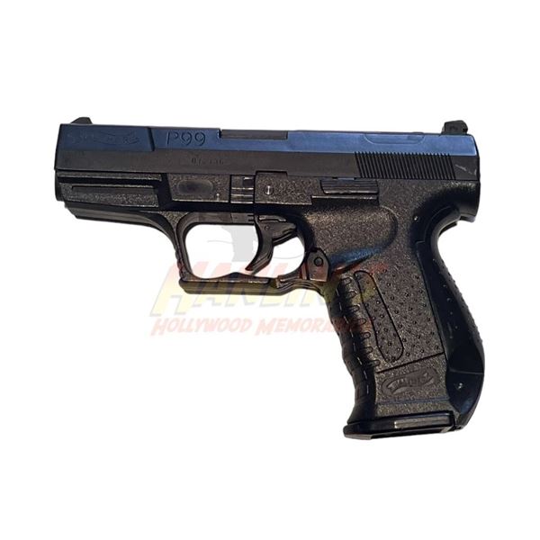 The 100 (2014-2020) - Clarke Griffin (Eliza Taylor) Walther P99