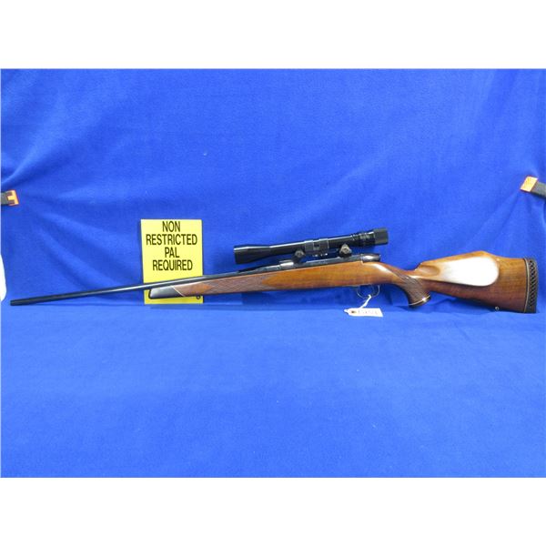 Non-Restricted - Weatherby Mark V in 300 Wby Magnum