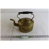 Image 1 : Brass Kettle