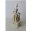 Image 4 : Lladro Ceramic Peasant Girl Figurine