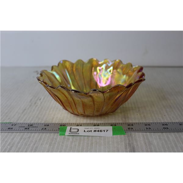 Amber Carnival Glass Iridescent Daisy Sunflower Bowl