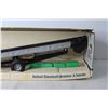 Image 2 : ERTL Belted Elevator 1/16 Scale Die Cast  (NIB)