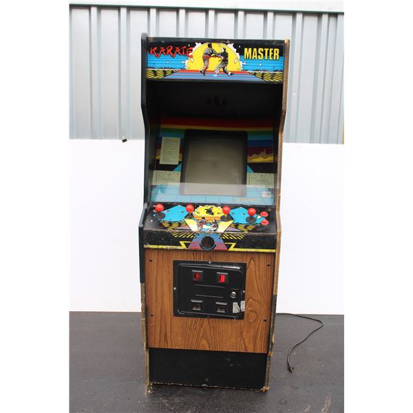 ** 1980's Stand-up Coin Operated Karate Master Arcade Game (30x26x70) (Details in Description)