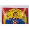 Image 2 : Exclusive 8" Statue of 1938 Superman with Reprint of the First Superman Comic Book