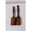 Image 3 : (2) Wooden Mashers