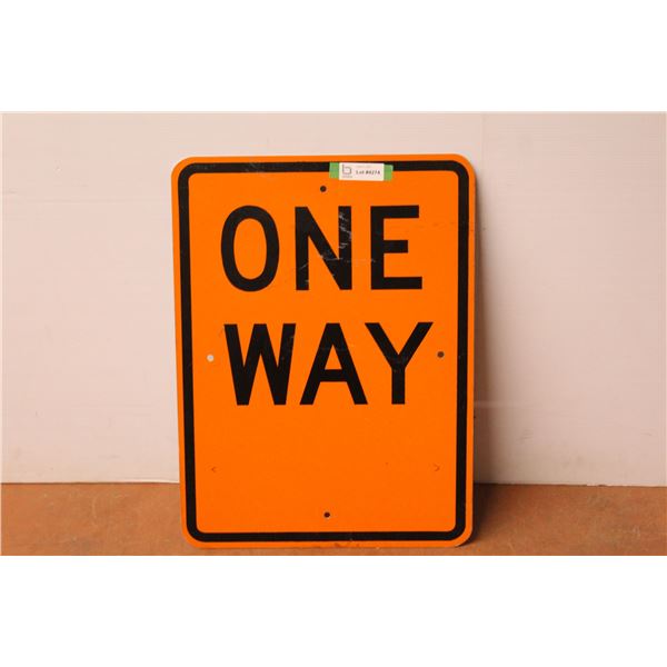 * One Way Sign (18" x 24")