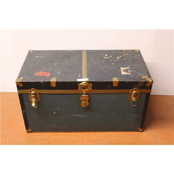 * Vintage Trunk (19"h x 36"w x 15")