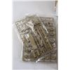 Image 2 : Tiger I Ausfuhrung Afrika Army Tank Model Kit - 1:35