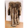 Image 4 : * Muskrat Fur Coat with Wolf Collar and Bottom Trim