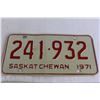 Image 2 : (2) 1971 Saskatchewan License Plates