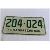 Image 2 : (2) 1974 Saskatchewan License Plates