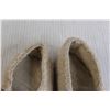 Image 4 : Small Felt Moccasins