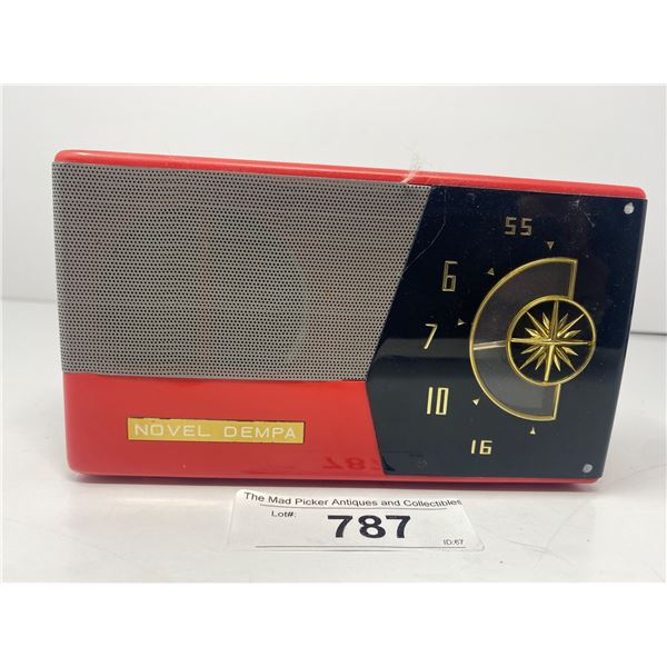 Vintage Novel Dempa Transistor Radio