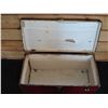 Image 2 : Small vintage trunk
